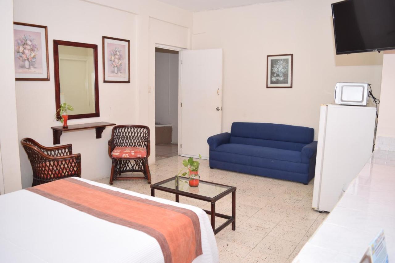 Hotel Suites Le Monde Cancún Exterior foto