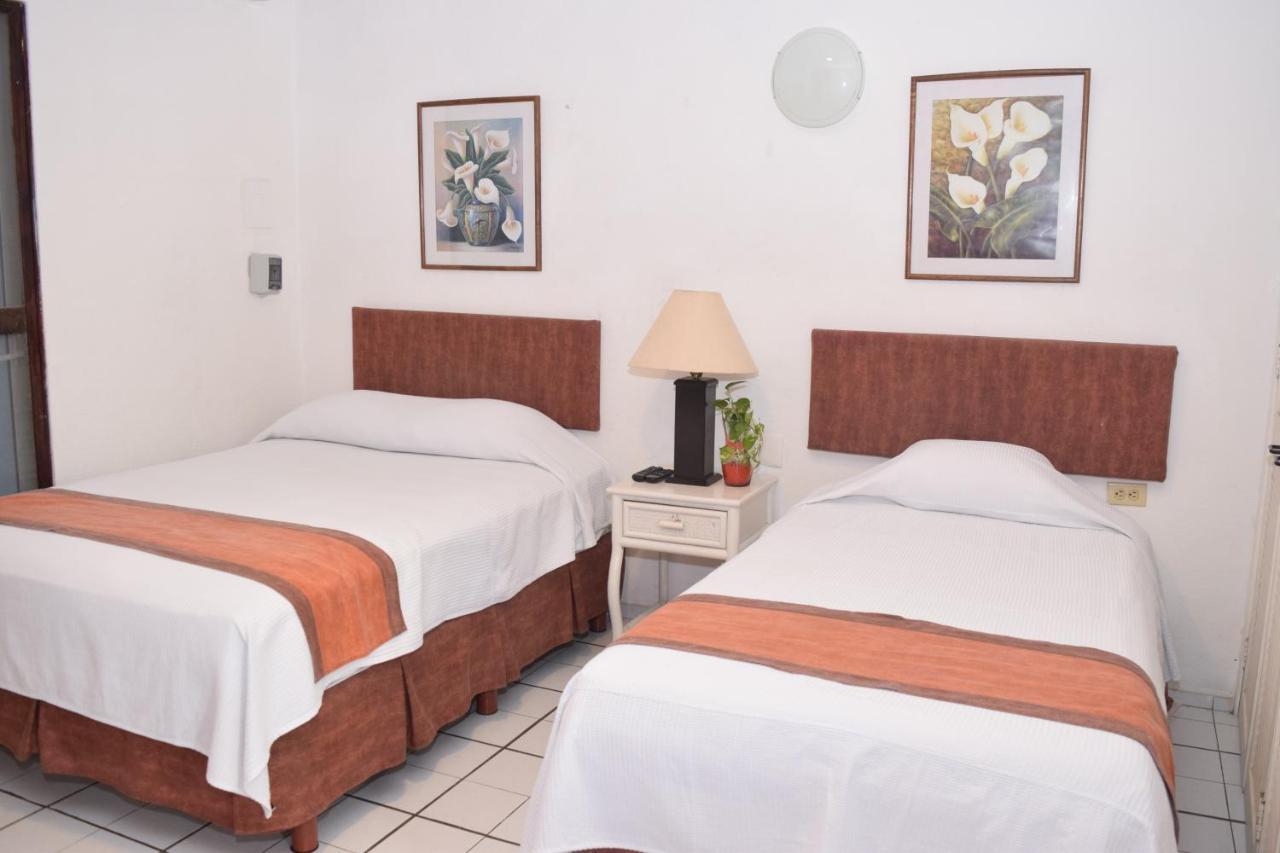 Hotel Suites Le Monde Cancún Exterior foto