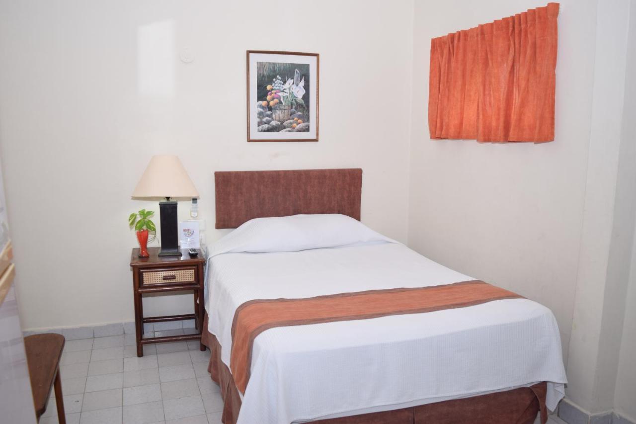 Hotel Suites Le Monde Cancún Exterior foto