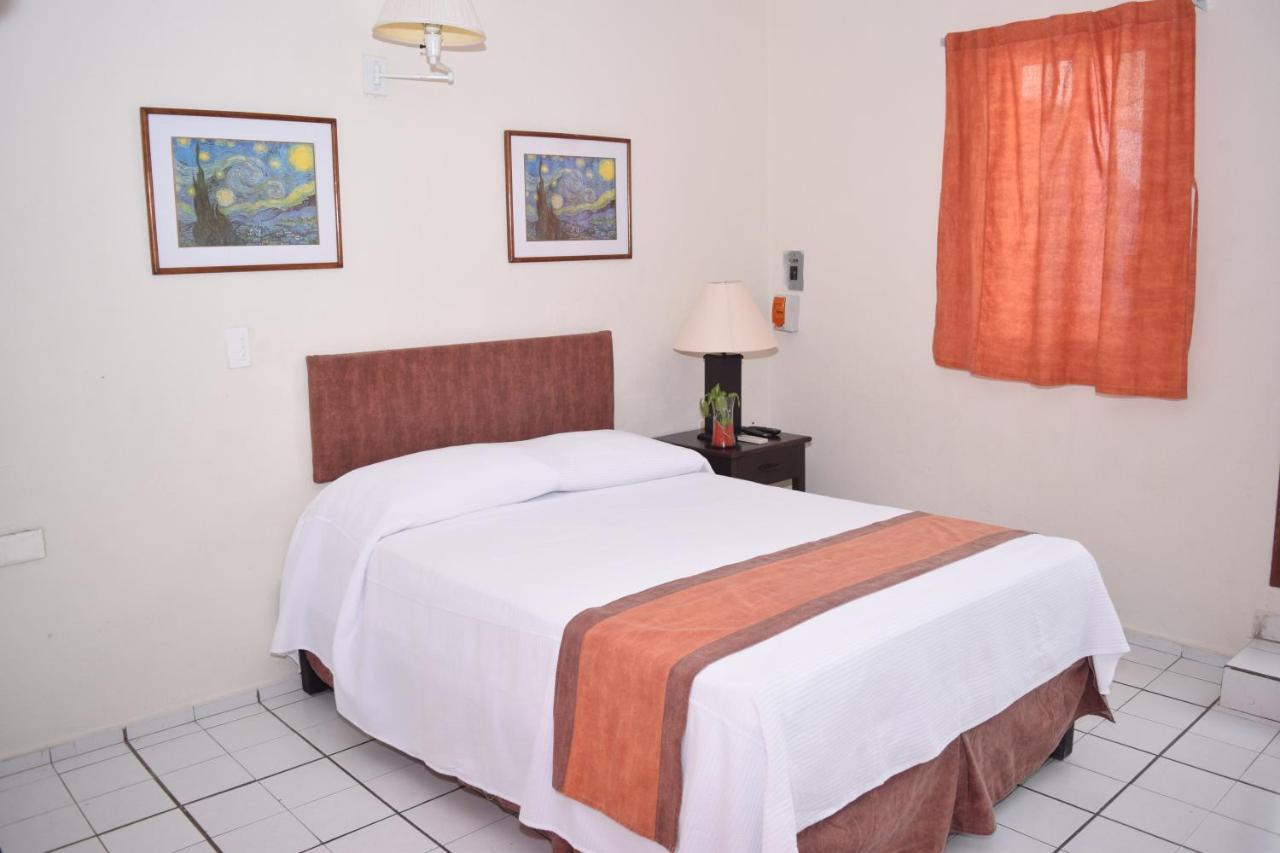 Hotel Suites Le Monde Cancún Exterior foto